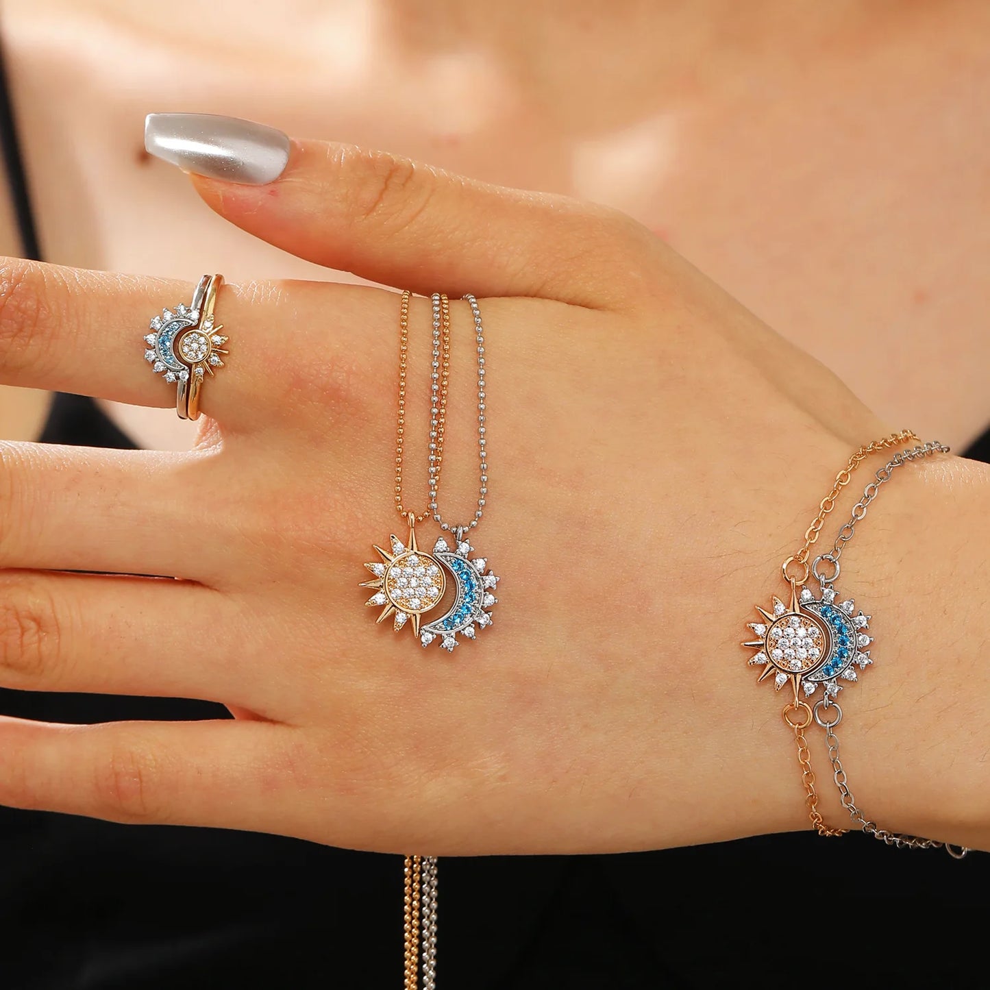 Set "Astro" · Dúo de Collares y Anillo Sol & Luna